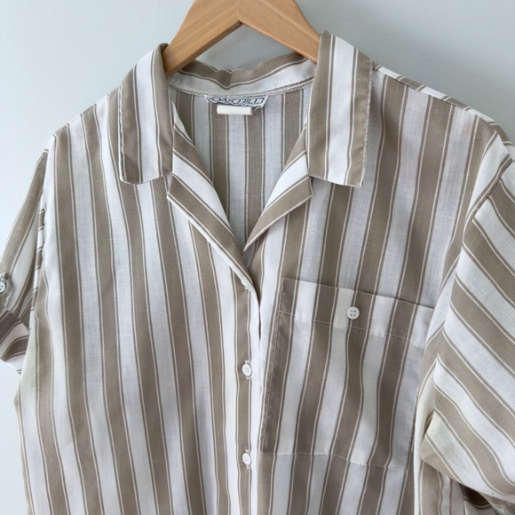 Oak Hill Vintage Beige/White Striped Short Sleeve Button Up Shirt - Picture 2 of 11